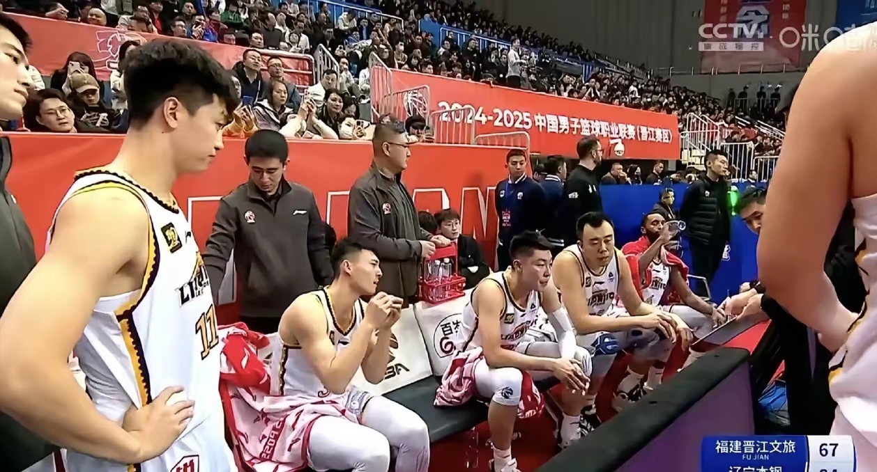 北京男篮力克福建队，壮志凌云的简单介绍